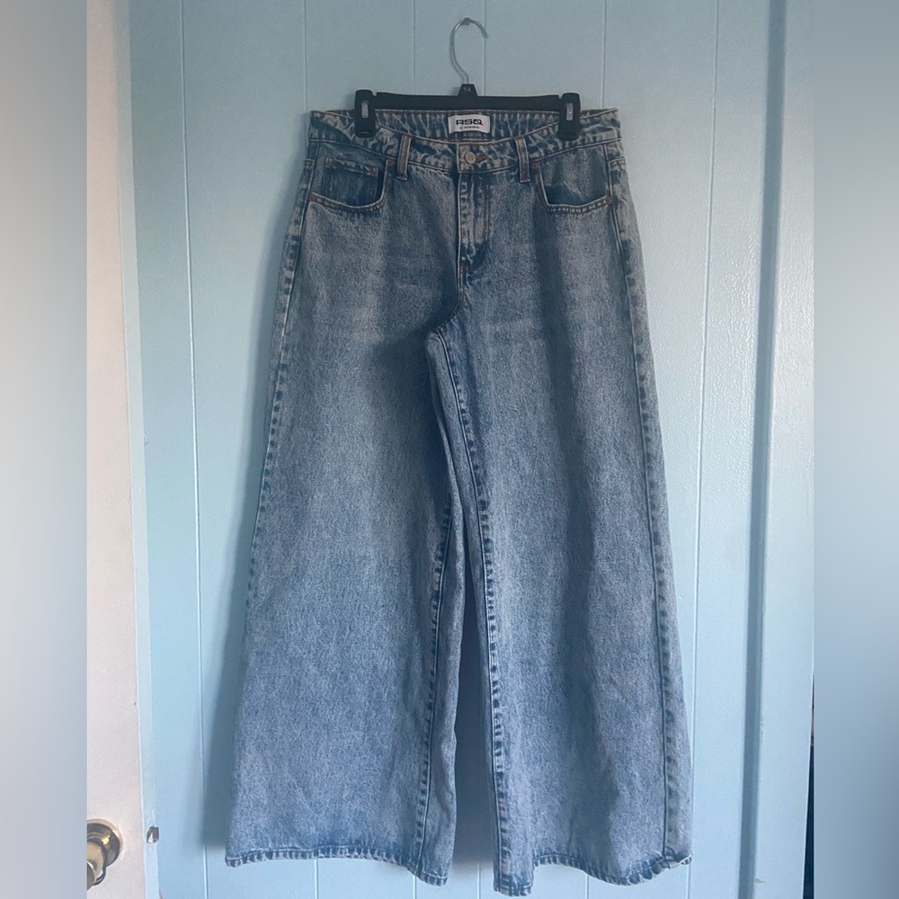 RSQ low rise wide leg medium wash jeans, jean size of 30